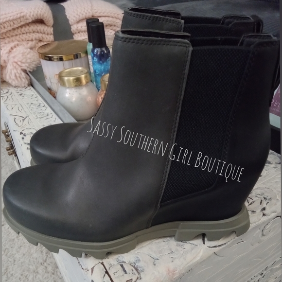 🆕⭐SOREL Joan of Arctic Chelsea Wedge III booties - Picture 2 of 13